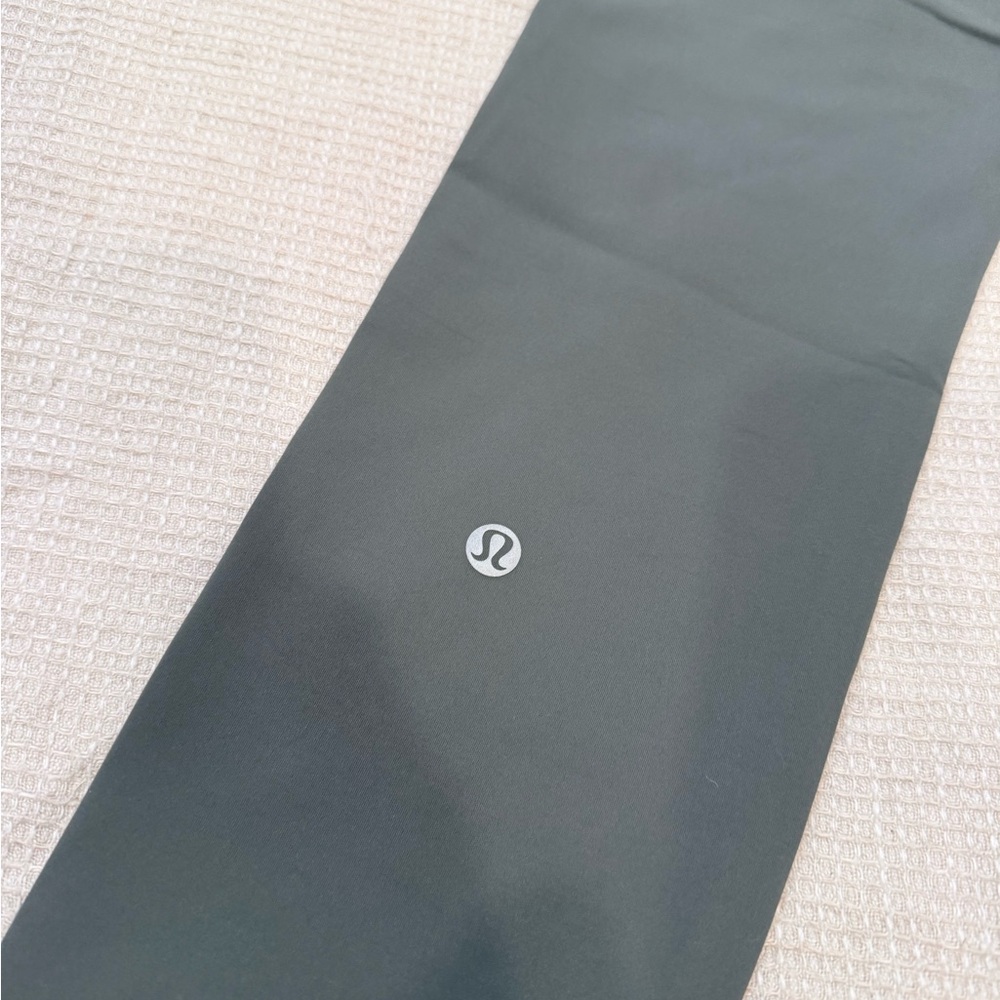 NWT Lululemon Wunder Train V-Back Leggings 25”-Size 6 - Picture 6 of 7